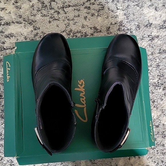 Clarks Booties - Picture 2 of 4